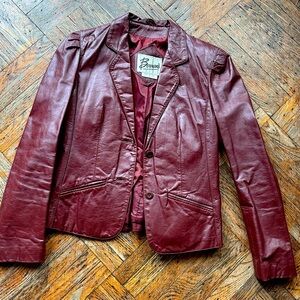 Vintage Bermans size12 Fits more like a S/M made in Korea genuine leather